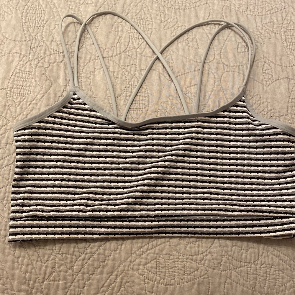 Colsie Target Sports Bra Size L